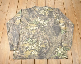 Vintage 1990s Mossy Oak Long Sleeve Camo T-Shirt / All Over Print / Outdoorsmen / Retro Style / Vintage Hunting T-Shirt / Camo T- Shirt