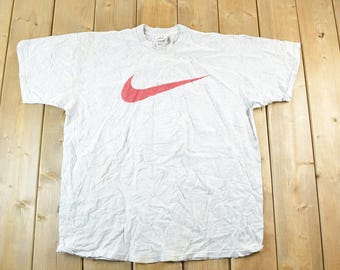 Vintage 1990s Nike Big Swoosh Graphic T-Shirt Mens Large / Swoosh / Nike Swoosh / Nike Vintage / Small Swoosh / Big Swoosh / Nike Check