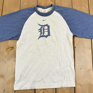 Vintage Y2K Nike Detroit MLB Baseball Graphic T-Shirt / Swoosh / Nike Swoosh / Nike Vintage / Small Swoosh / Big Swoosh / Nike Check