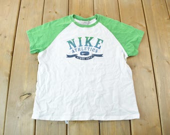 Camiseta Nike Athletics vintage Y2K para mujer / Camiseta vintage / Ropa urbana / Camiseta estampada / Camiseta Nike vintage / Talla M