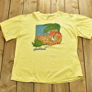 Vintage 1980s Guatemala Panther Graphic T-Shirt / Souvenir T Shirt / Streetwear / Animal Print / Vacation Tee / Travel & Tourism