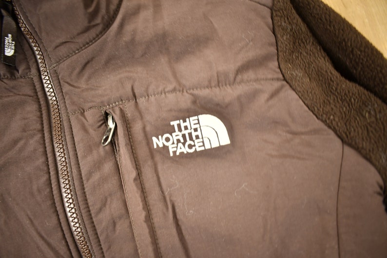 Vintage 1990s The North Face Denali Fleece Women's Sweater / Full Zip / TNF / Streetwear / Athleisure / Outdoorsman / Brown Fleece image 2