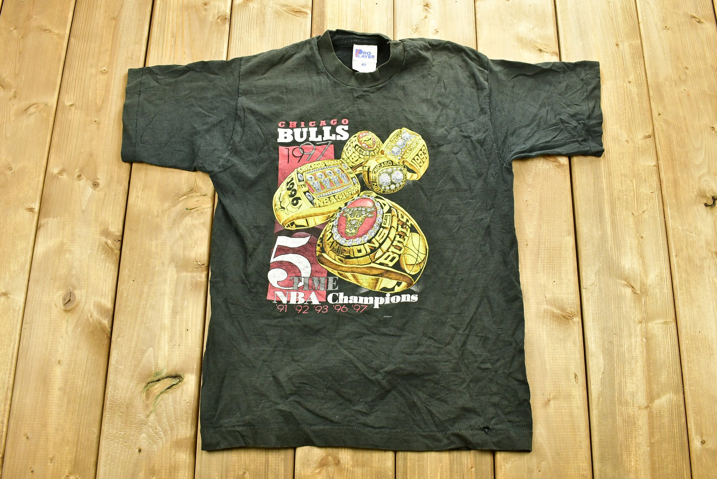 Vintage 1997 Chicagobulls 5 Time NBA World Champions T-shirt 