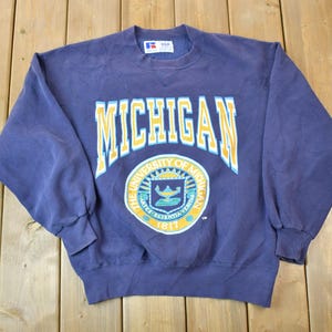 Vintage 1990s University Of Michigan Collegiate Russell Athletic High Cotton Crew Neck / Embroidered / NCAA Sweatshirt / Sportswear