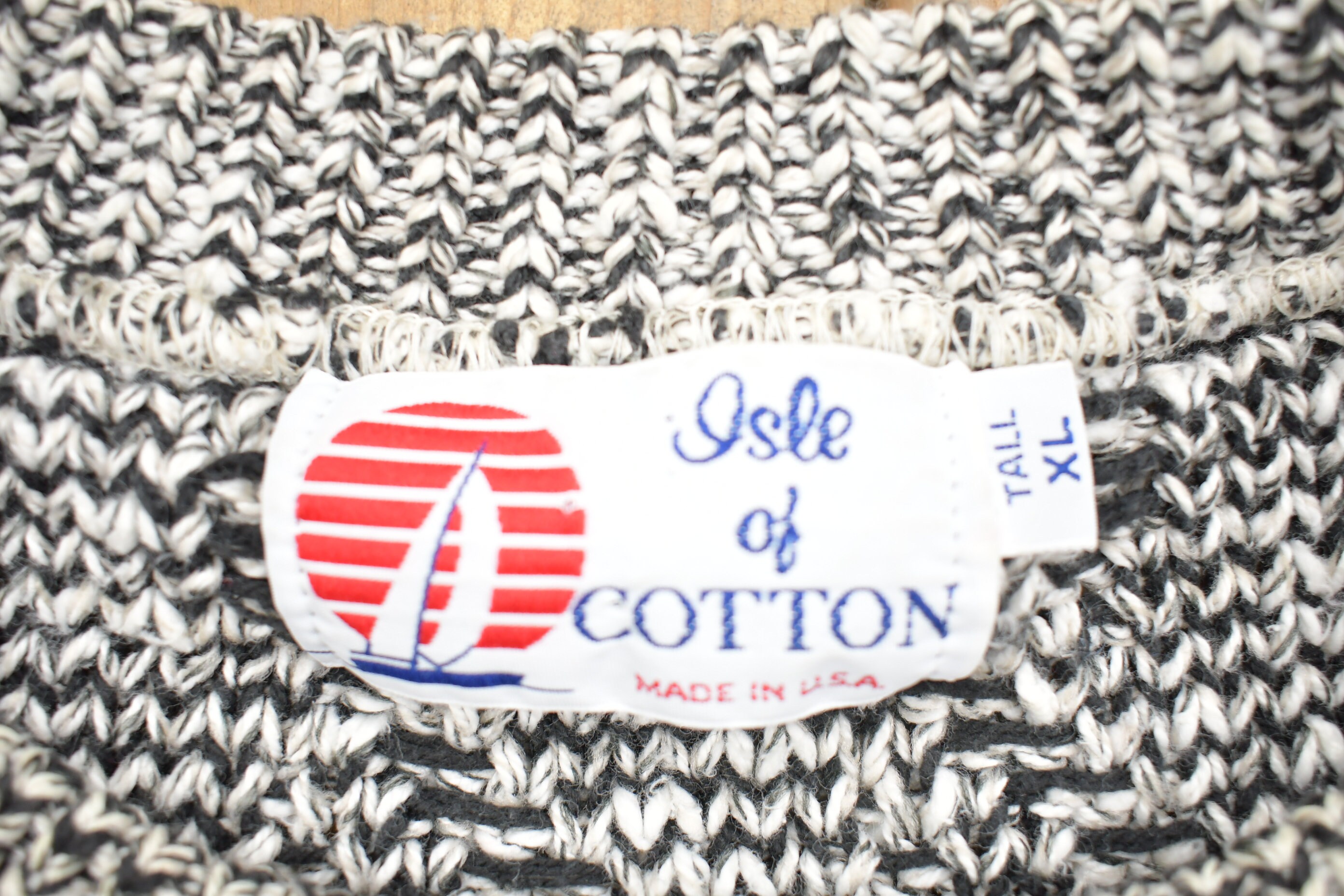 Vintage 1990s Isle of Cotton Knitted Crewneck Sweater / Vintage 