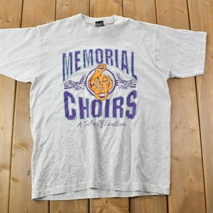 Vintage 1990s Screen Stars Beste Gedenkstätte Choirs Universität Collegiate T-Shirt / Netbook T-Shirt / Americana / Sportbekleidung