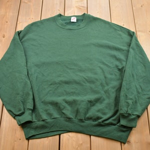 Vintage 1990s Blank Green Crewneck Sweatshirt / Made In USA / 90s Crewneck / Vintage Essentials / Athleisure / Streetwear /
