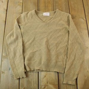 Vintage 1980s Pendleton V-Neck Sweater / 100% Virgin Wool / Outdoor / Casual Wear / Made In USA / Imported Lambswool