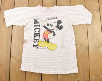 Vintage 1990s Mickey Mouse Disney Crewneck T-Shirt / Vintage / Vintage Disney / Mickey / Graphic / Made In USA