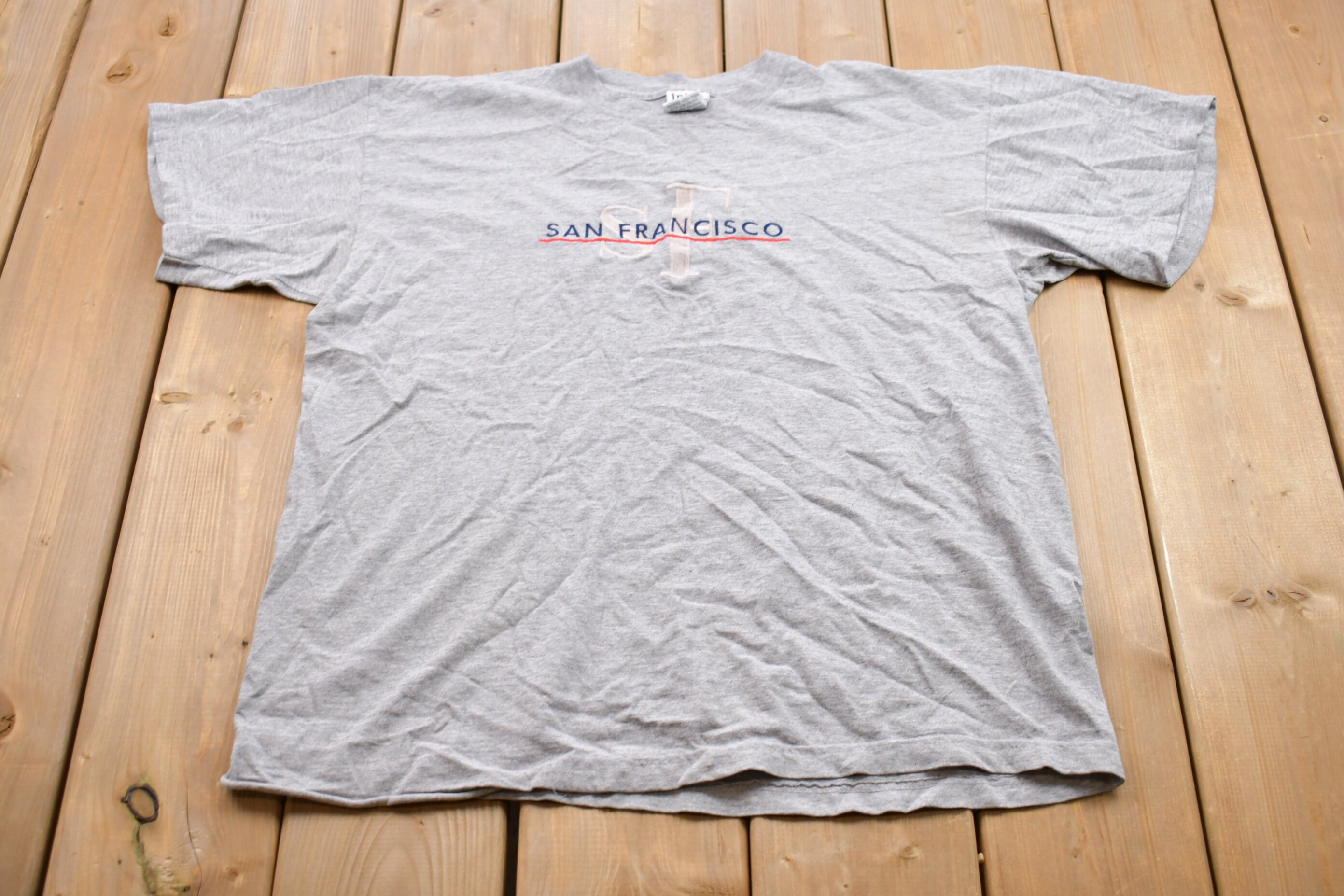 Vintage 1990s San Francisco Embroidered T-shirt / 80s / 90s