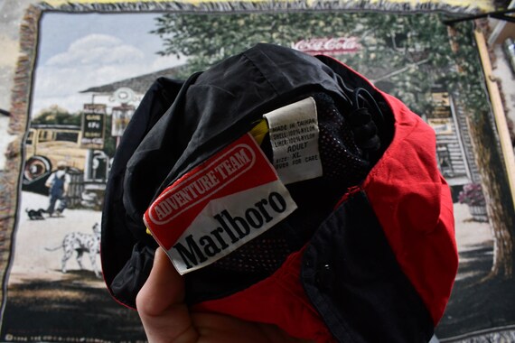 Vintage 1990s Marlboro Adventure Team Nylon Windb… - image 4