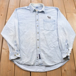 Vintage 1990s SH Denim Button Up Shirt / 1990s Button Up / Collegiate Vintage / Vintage Flannel / Basic Button Up