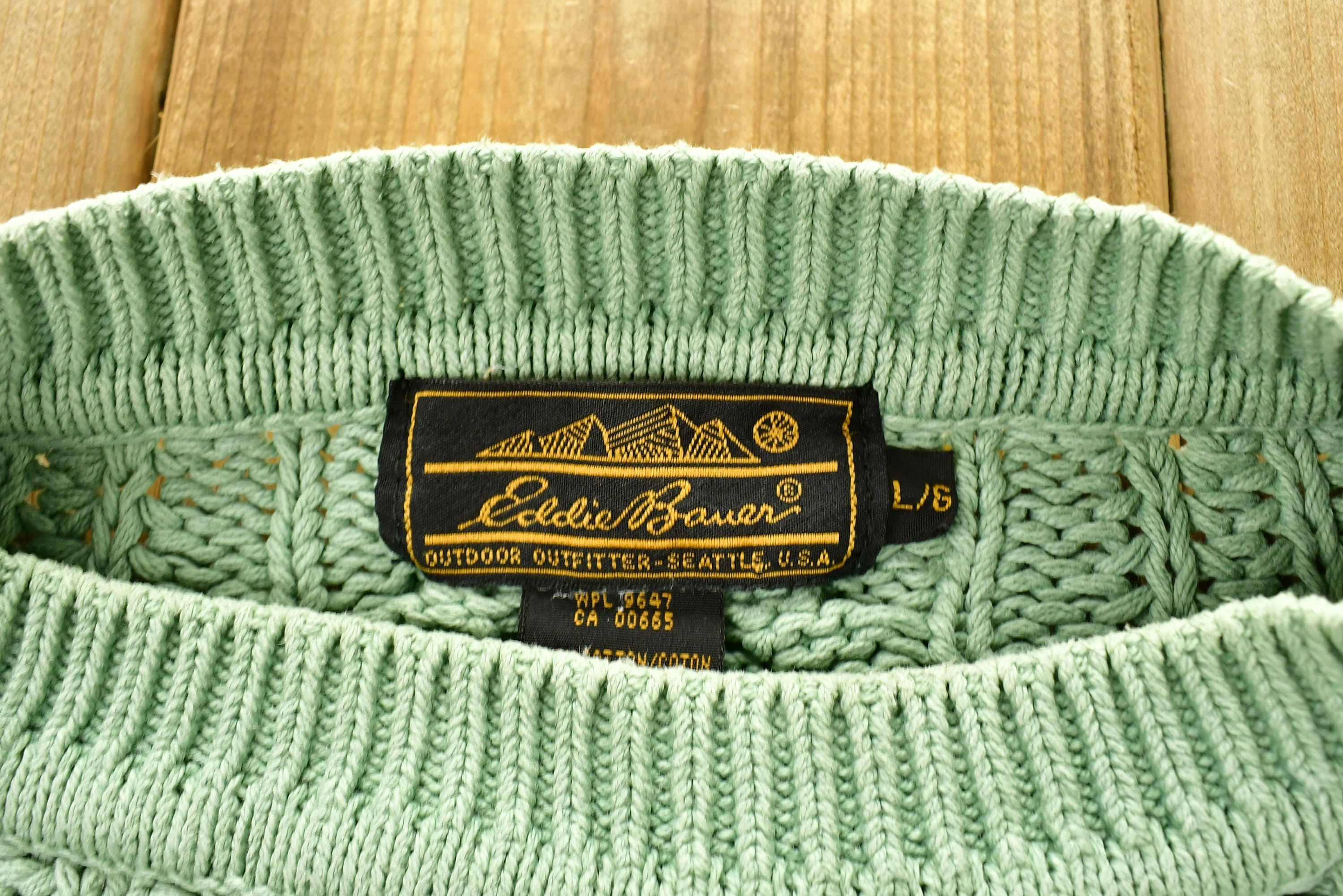 Vintage 1990s Eddie Bauer 3D Cable Knitted Women