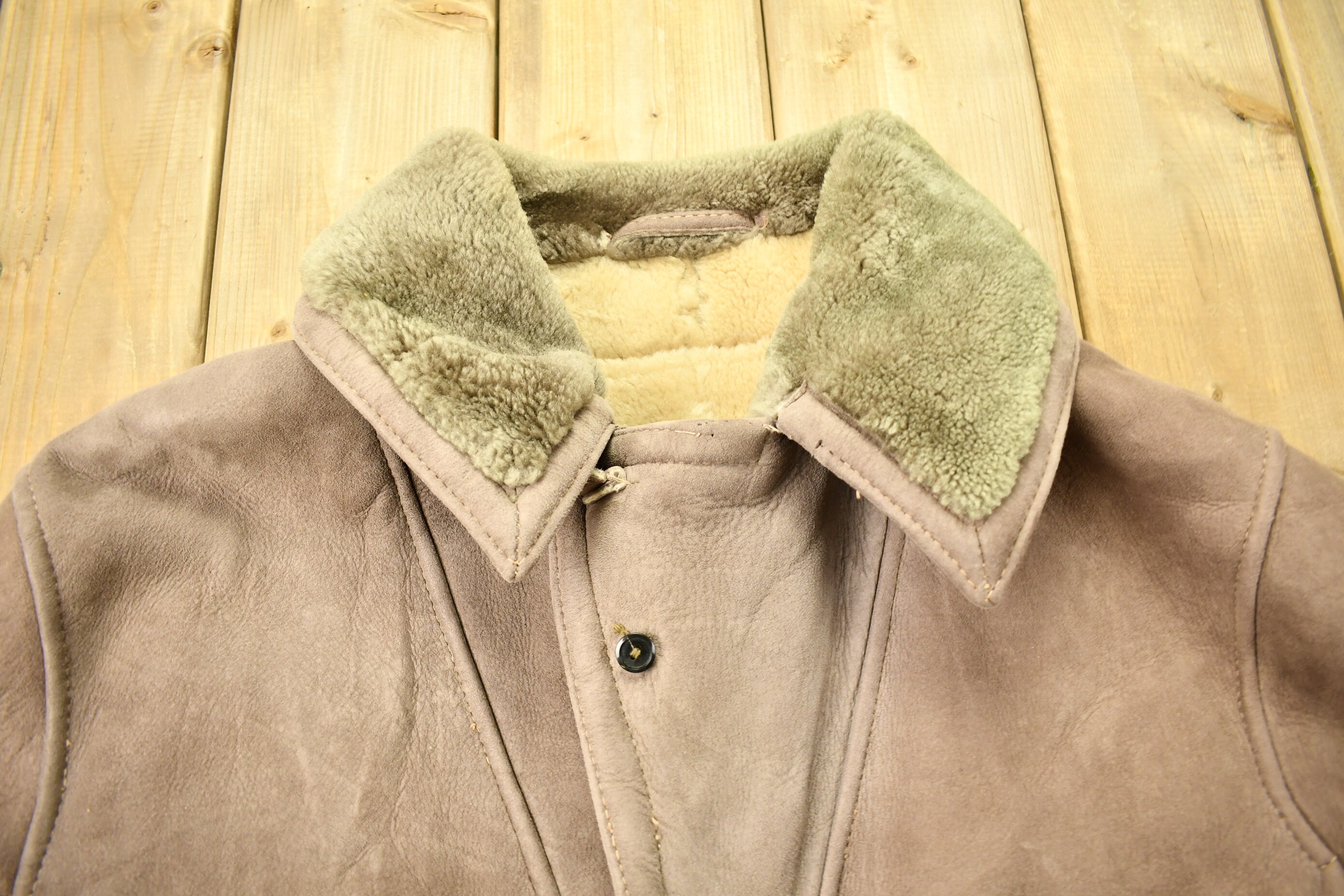 Vintage 1980s the Sheep Skin Shop Shearling Leather Coat / Winter