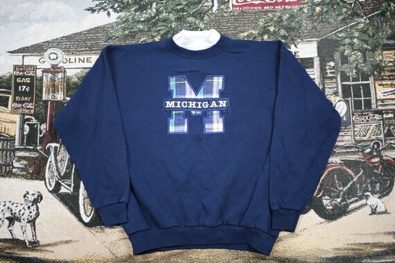 Michigan / 90s Crewneck / Vintage Collared Sweater