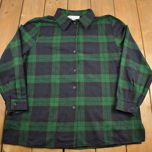 Camisa vintage de franela a cuadros verde y azul marino de los años 90 para mujer / Camisa abotonada de los años 90 / Franela vintage / Fabricada en EE. UU.