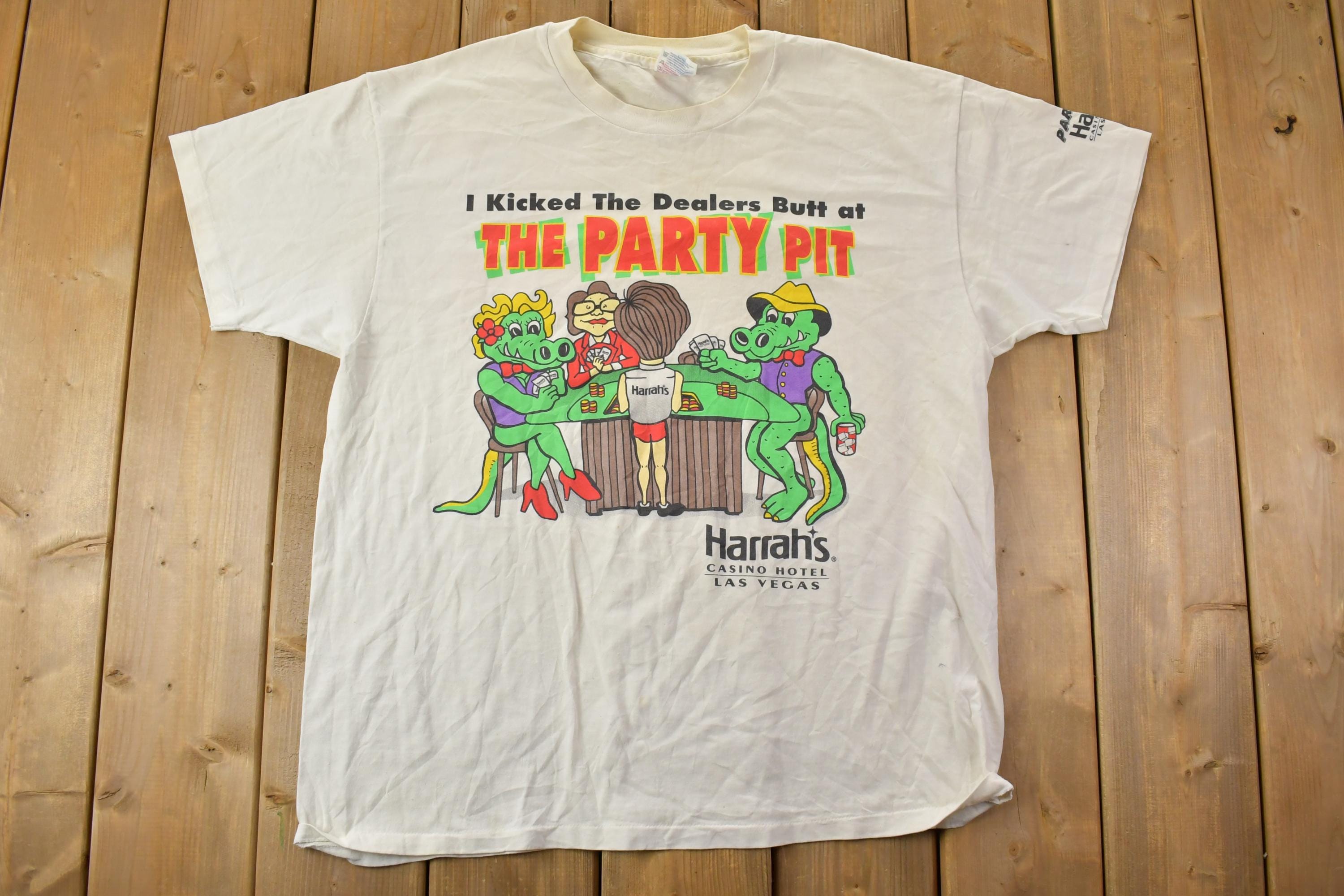 Vintage 1990s Harrahs Casino Las Vegas Souvenir T-Shirt / Streetwear / Made In USA / Vacation Tee / Travel T Shirt