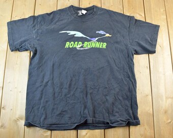 Vintage 1990s Road Runner T Shirt / Vintage Warner Brothers Shirt / Warner Bros Cartoon Sweater / Made In USA