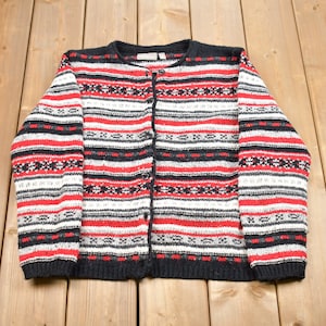 Vintage Craft & Barrow Knitted Button Up Sweater / Vintage 90s Button Up Wool Sweater / Pattern Sweater / Women's Vintage / Outdoor /