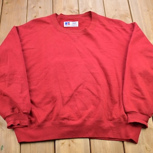 Vintage 1990s Russell Athletics Blank Red Crewneck Sweatshirt / 90s Crewneck / Made In USA / Athleisure / Streetwear / 90s Blank