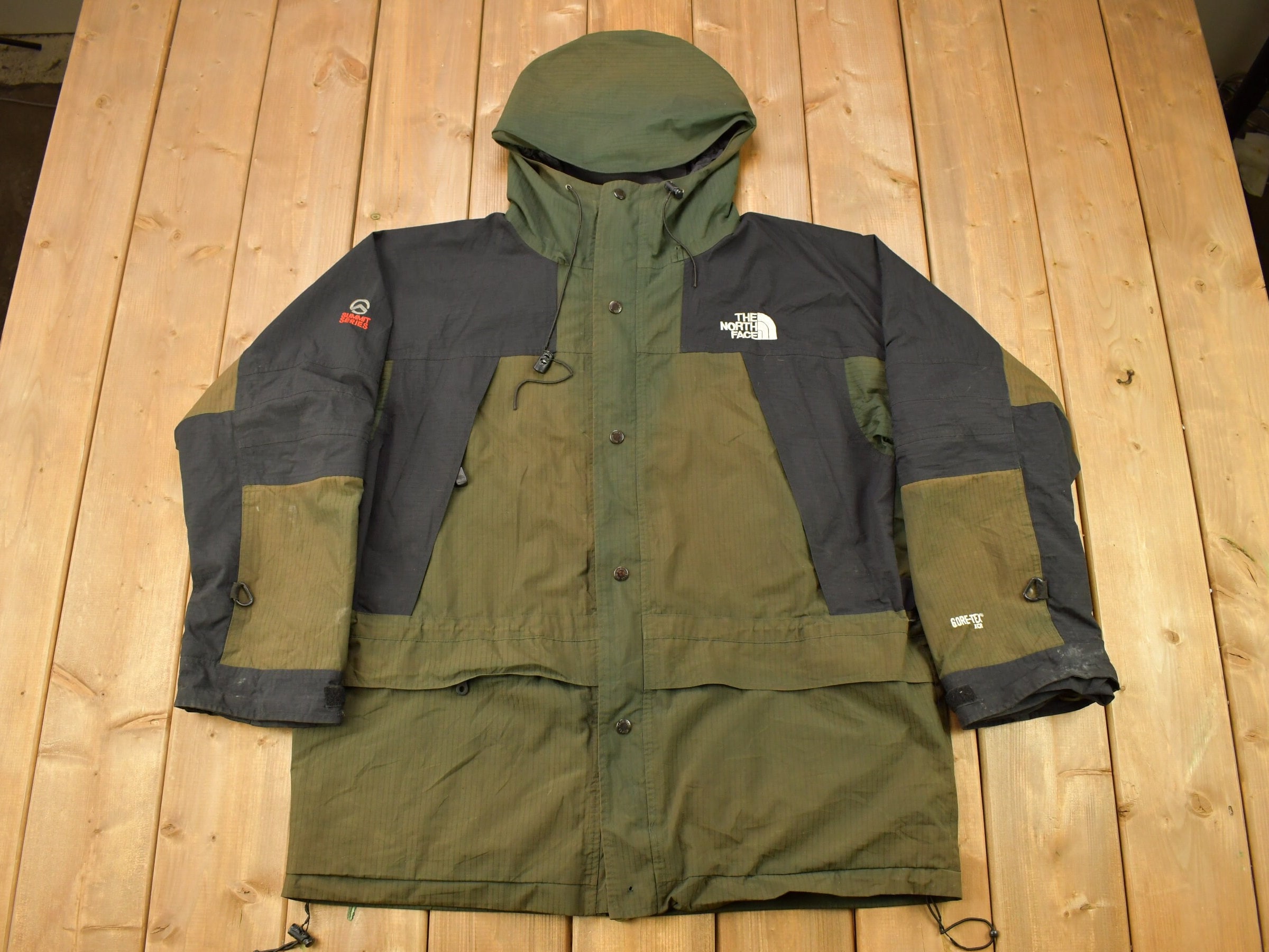 Vintage 1990s the North Face Summit Series Gore-tex Mountain