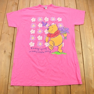 1990年代ヴィンテージ くまのプーさん ディズニー カートゥーン ラウンジシャツ / 90年代グラフィックTシャツ / 「小さなことに春を見つける」 / 90年代ディズニーTシャツ