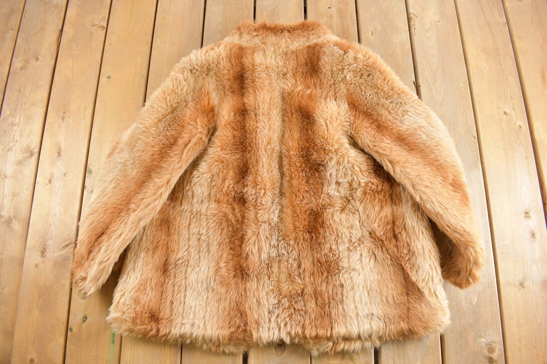 Lykafur coats shop