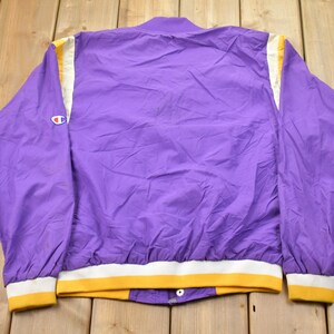 Vintage 1990s Champion Los Angeles Lakers NBA Bomber Jacket / Athleisure Sportswear / Streetwear Fashion / Vintage Champion / 90s NBA imagen 2
