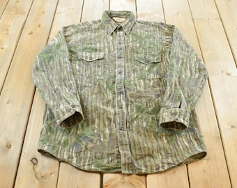 Vintage 1990s Red Head Real Tree Camo Outdoorsman Heavyweight Chamois Button Up Shirt Men's L / 90's Hunting / Streetwear