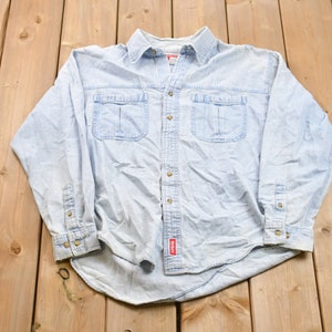 Vintage 1990s Malboro Denim Button Up Shirt / 1990s Jean Button Up / Vintage Denim Shirt  / Casual Wear / Workwear /