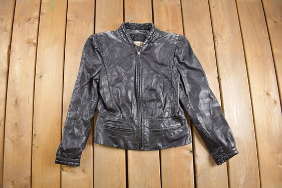 Vintage 1990s Bermans Leather Jacket / Fall Outerwear / Leather Coat / Winter Outerwear / Streetwear Fashion / The Leather Experts
