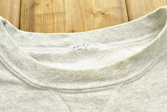 Vintage 1990s Champion Embroidered Sweatshirt / V… - image 7