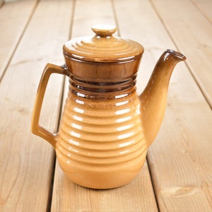 Vintage 1970s Made in Canada Ceramic Tea Pot / Vintage Tea Pot / Vintage Ceramics / Cute TeaPot