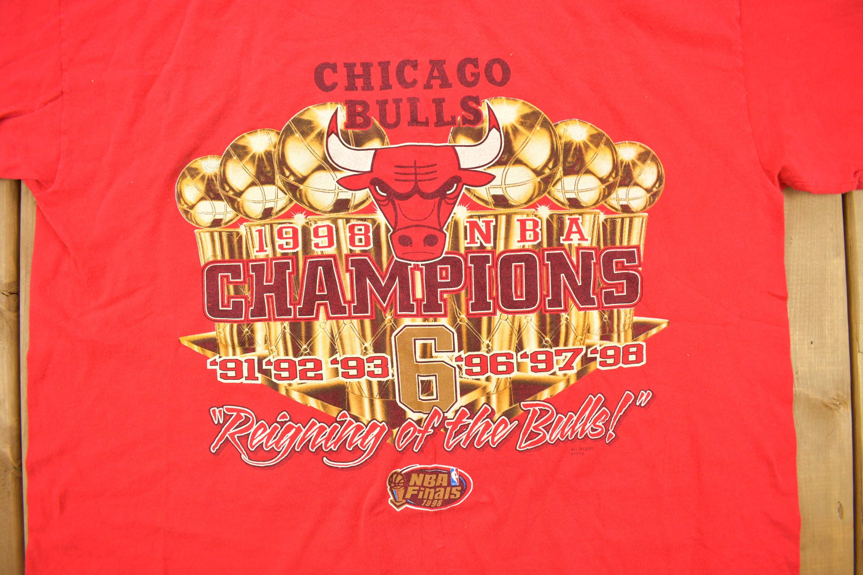 ヴィンテージ 1998 シカゴ ブルズ NBA グラフィック Tシャツ