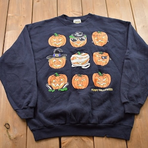 Vintage 1990s Halloween Theme Pumpkin Crewneck Sweatshirt / 90s Crewneck / Essential / Streetwear / 90s Blank / Halloween Theme / Pumpkin