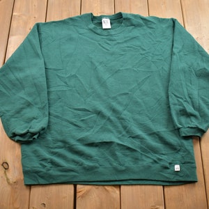 Vintage 1990s Russell Athletics Blank Green Crewneck Sweatshirt / 90s Crewneck / Made In USA / Athleisure / Streetwear / 90s Blank