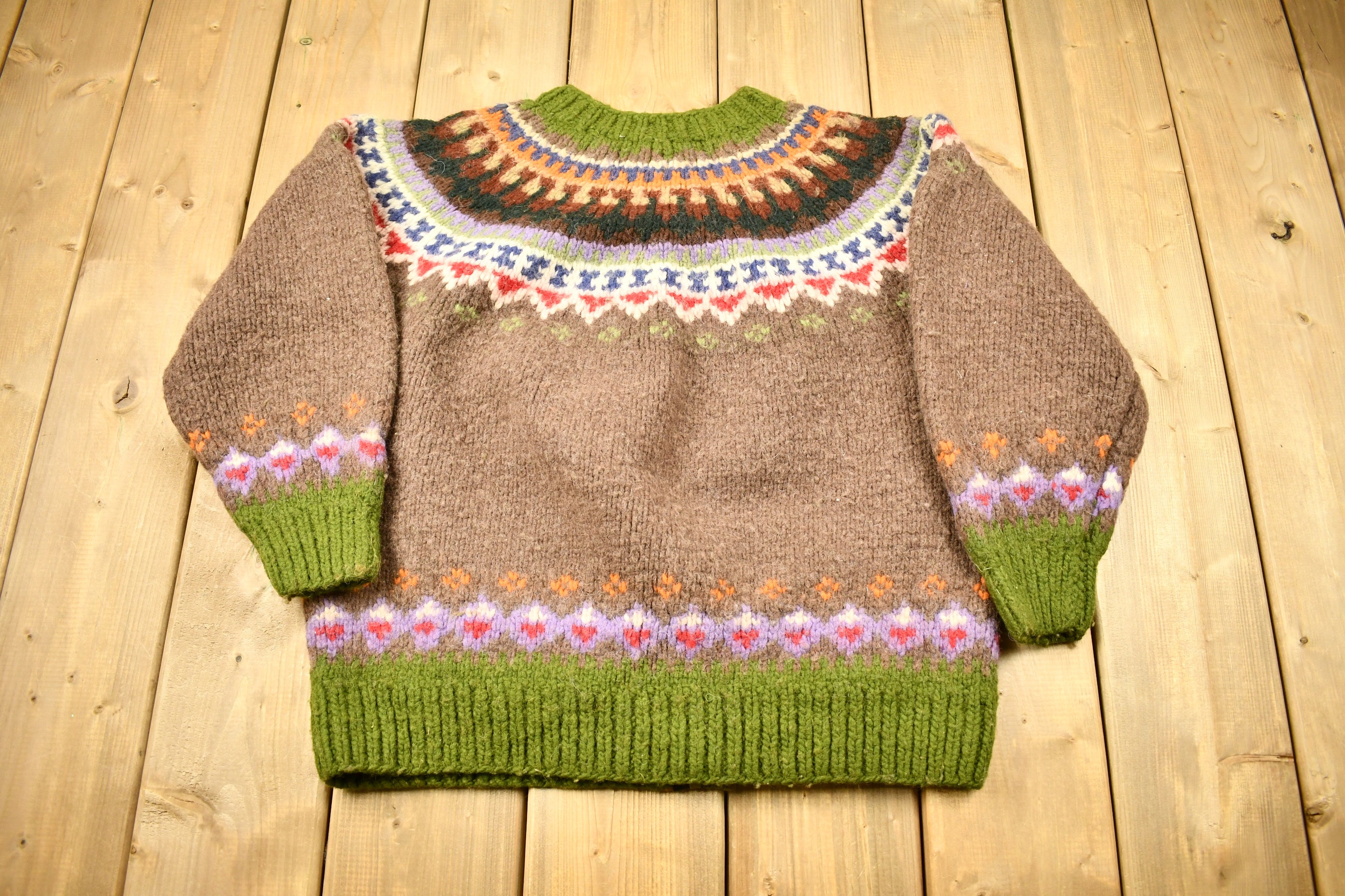 Vintage 1980s Hand Made 100% Wool Knitted Sweater / Color Block 