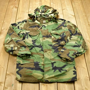 Vintage 2001 US Army Cold Weather Field Jacket / Hooded Jacket / Souvenir / Patchwork / Distressed / US Army Green / Militaria / Army