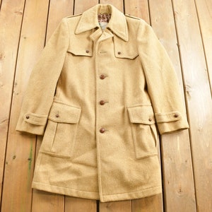 Vintage 1960s Beige Button Up Wool Overcoat / 1990s Overcoat / 1990s Vintage / Made In Canada / Outerwear / Winter / Cozy Trench Coat