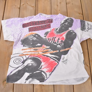 Vintage 1990s Chicago Bulls NBA Michael Jordan All Over Print T-Shirt / Magic Johnson T&#39;s / Vintage Bulls Tee / Sportswear / Single Stitch