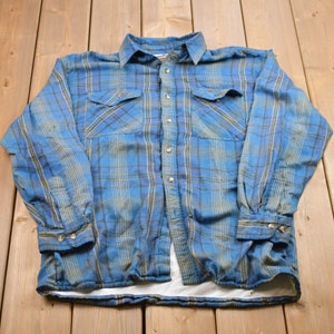 Vintage 1990s Blue Plaid Thermal Lined Button Up Shirt / 1990s Button Up / Vintage Flannel / Casual Wear / Workwear / Pattern Button Up