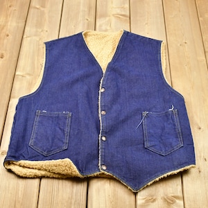 Vintage 1980s Fleece Lined Denim Button Up Vest / Fur Lined Vest / Streetwear Fashion & Retro Style / Sherpa / Fur