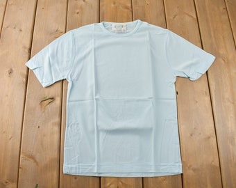 True Vintage 1960s Deadstock Helen Blank Blau Nylon T-Shirt