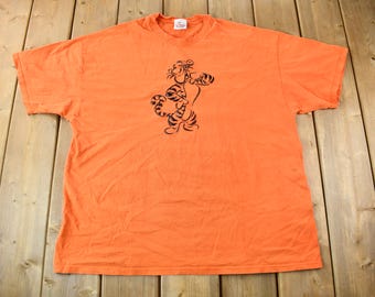 Vintage 1990s the Disney Store Tigger Appliqué Cartoon T-shirt 