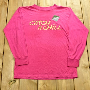 Vintage 90&#39;s Salem Cigarette Promo &quot;Catch A Chill&quot; T-Shirt / Longsleeve / 80s / 90s / Streetwear / Retro Style / Single Stitch / Made In USA