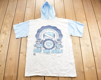 Vintage 1990s University of North Carolina Collegiate T-Shirt / NCAA Tee / Americana / Sportswear/ Tar Heels