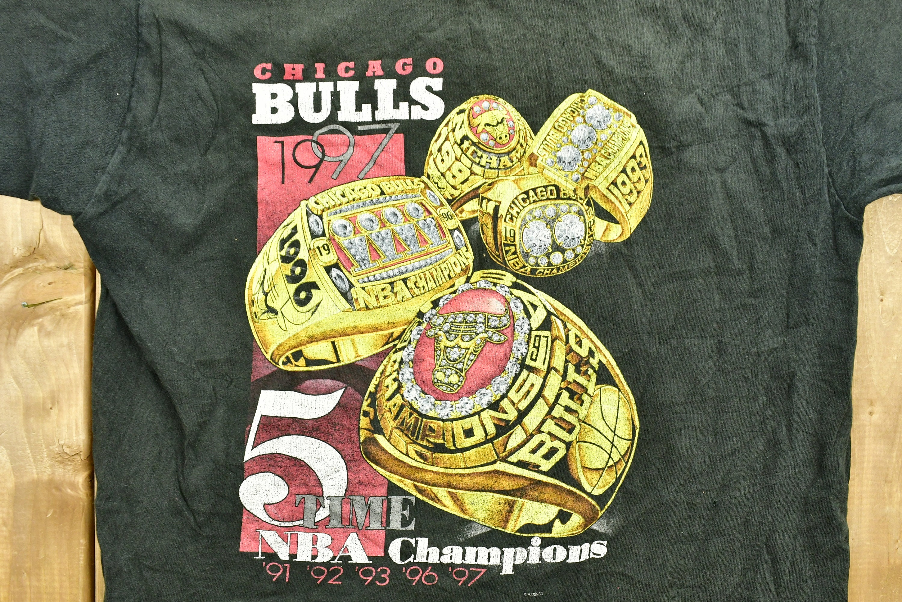 Vintage 1997 Chicagobulls 5 Time NBA World Champions T-shirt 