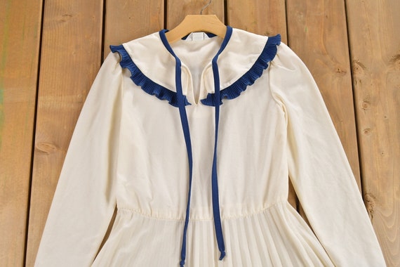 Vintage 1960s Montgomery Ward Sailor Dress / Ruff… - image 2