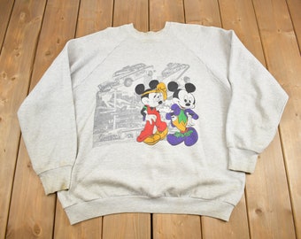 Vintage 1980s Mickey & Minnie Mouse Graphic Raglan Sweatshirt New York City / Walt Disney / Made in USA