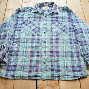 Vintage 1990s Dry Goods Saugatuck Company LTD Plaid Button Up Flannel Shirt